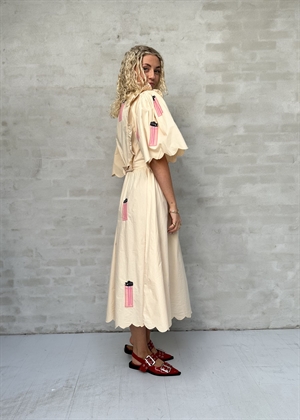 Embroidered midi kjole with Scallops Ivory Stella Nova 